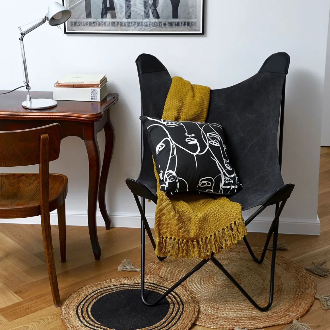 fotel_butterfly_z_metalow_3-3.webp Fotel Butterfly Z Metalowa Rama - Czarna Tkanina 70X80X102 Cm