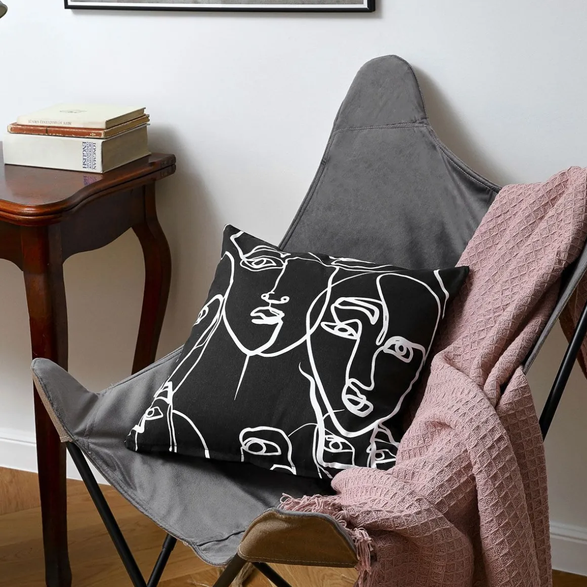 fotel_butterfly_z_metalow_4-1.webp Fotel Butterfly Z Metalowa Rama Welur 70X80X102 Cm