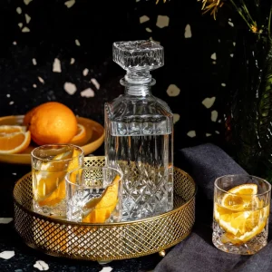 Karafka Jaqin Ze Szklankami