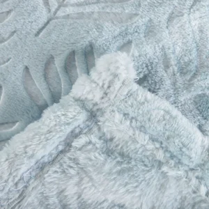 Koc Peble Z Wytloczeniami Niebieski 150X200 Cm