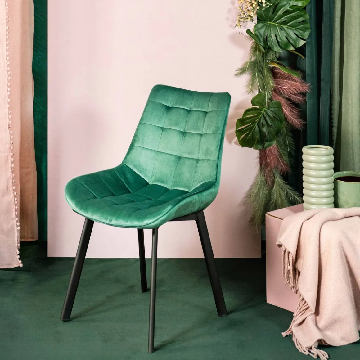 krzeslo_colin_welurowe_zi_0.webp Krzeslo Colin Welurowe Zielone 53X61X88 Cm