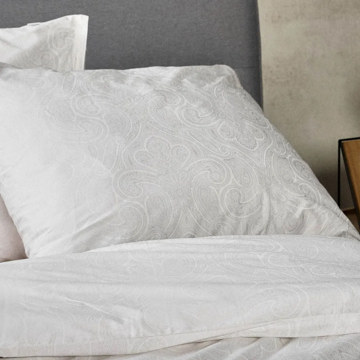 pociel_hindi_satynowa_x_c_2-1.webp Pościel Hindi Satynowa 220X200 Cm