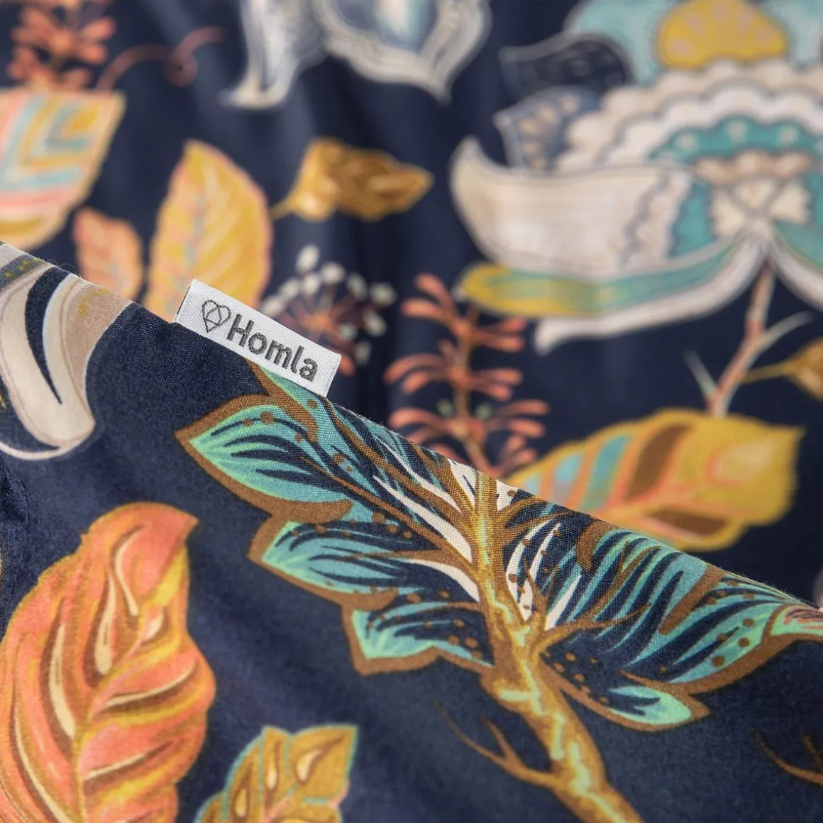 pociel_otamo_z_mikrofibry_6.webp Pościel Otamo Z Mikrofibry W Liscie I Kwiaty 200X220 Cm