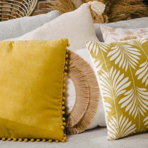 Poszewka Eslov Musztardowa Z Pomponami 45X45 Cm