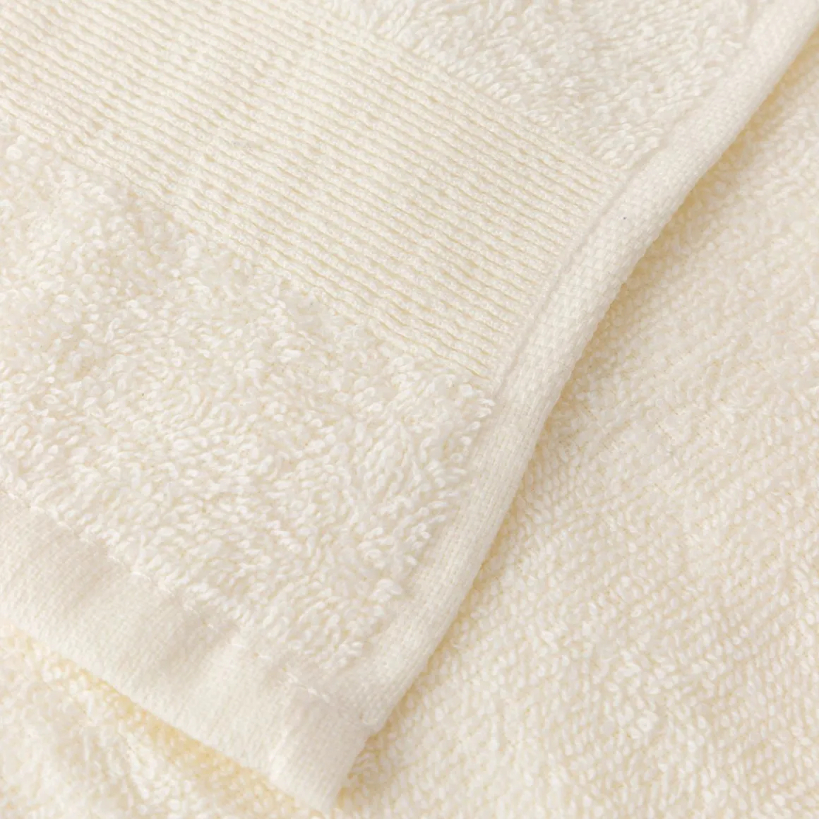 rcznik_bafi_xcm_3-1.webp Ręcznik Bafi 50X90Cm