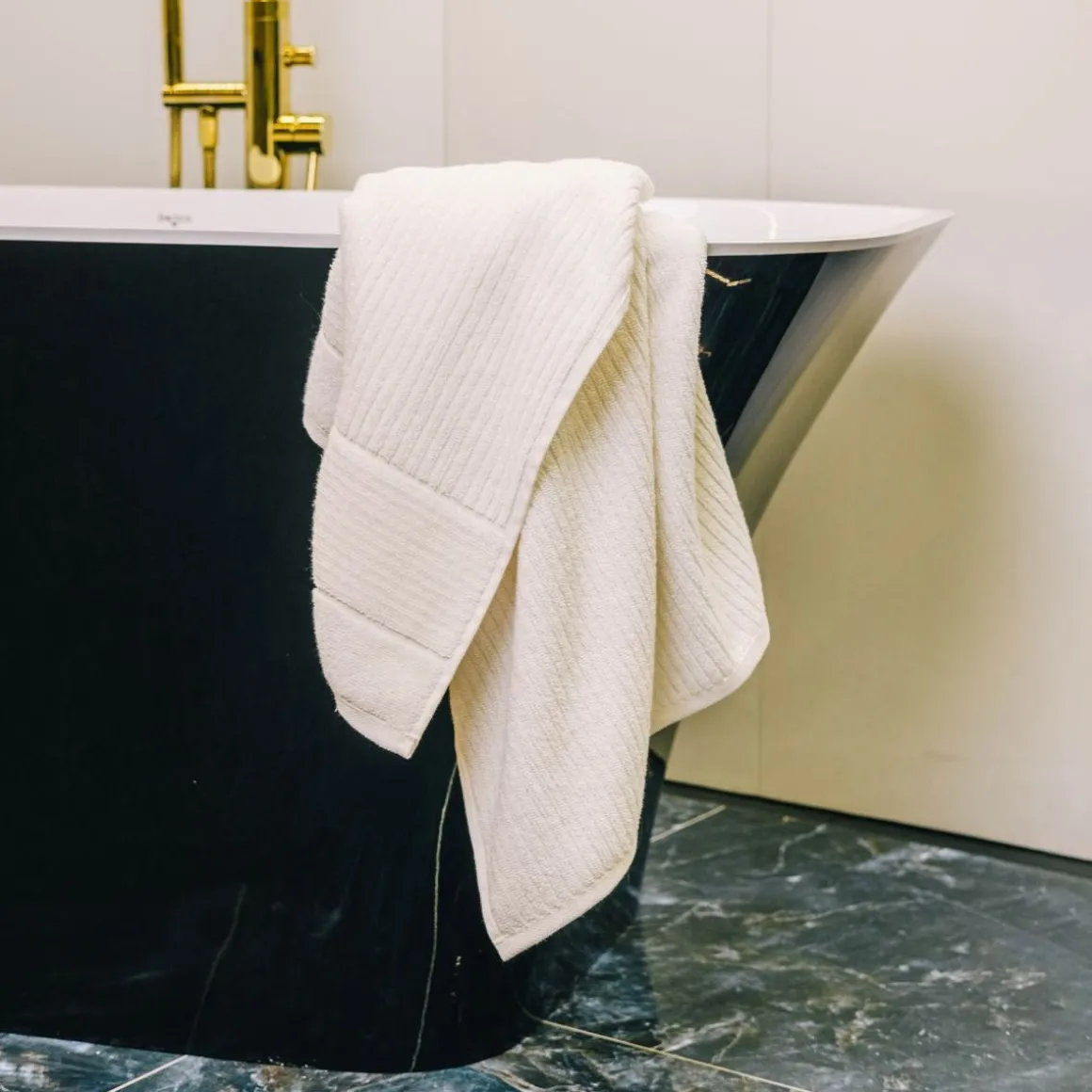 rcznik_naltio_w_paski_x_c_9.webp Ręcznik Naltio W Paski 70X130 Cm