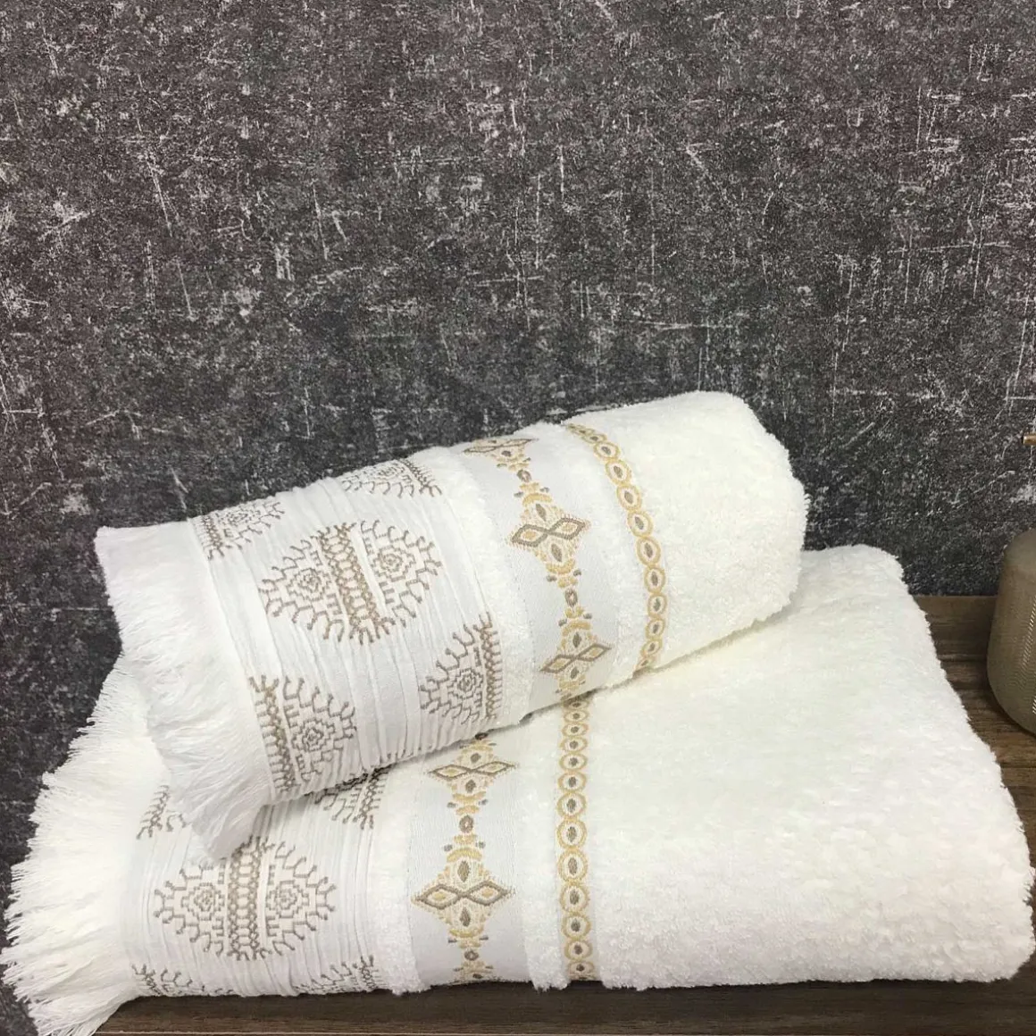 rcznik_solta_z_fredzlami__4-1.webp Ręcznik Solta Z Fredzlami 70X130Cm