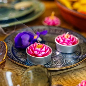 Zestaw Swiec Floral Aura 6 Szt. Kwiaty Rozowe 117 G