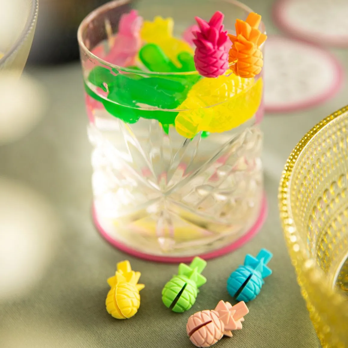 znaczniki_rithi_summer_do_2.webp Znaczniki Rithi Summer Do Kubkow I Kieliszkow Ananas 6 Szt.